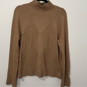 Banana Republic Mock Neck Sweater Women’s Small – Tan Argyle Knit, Split Cuff